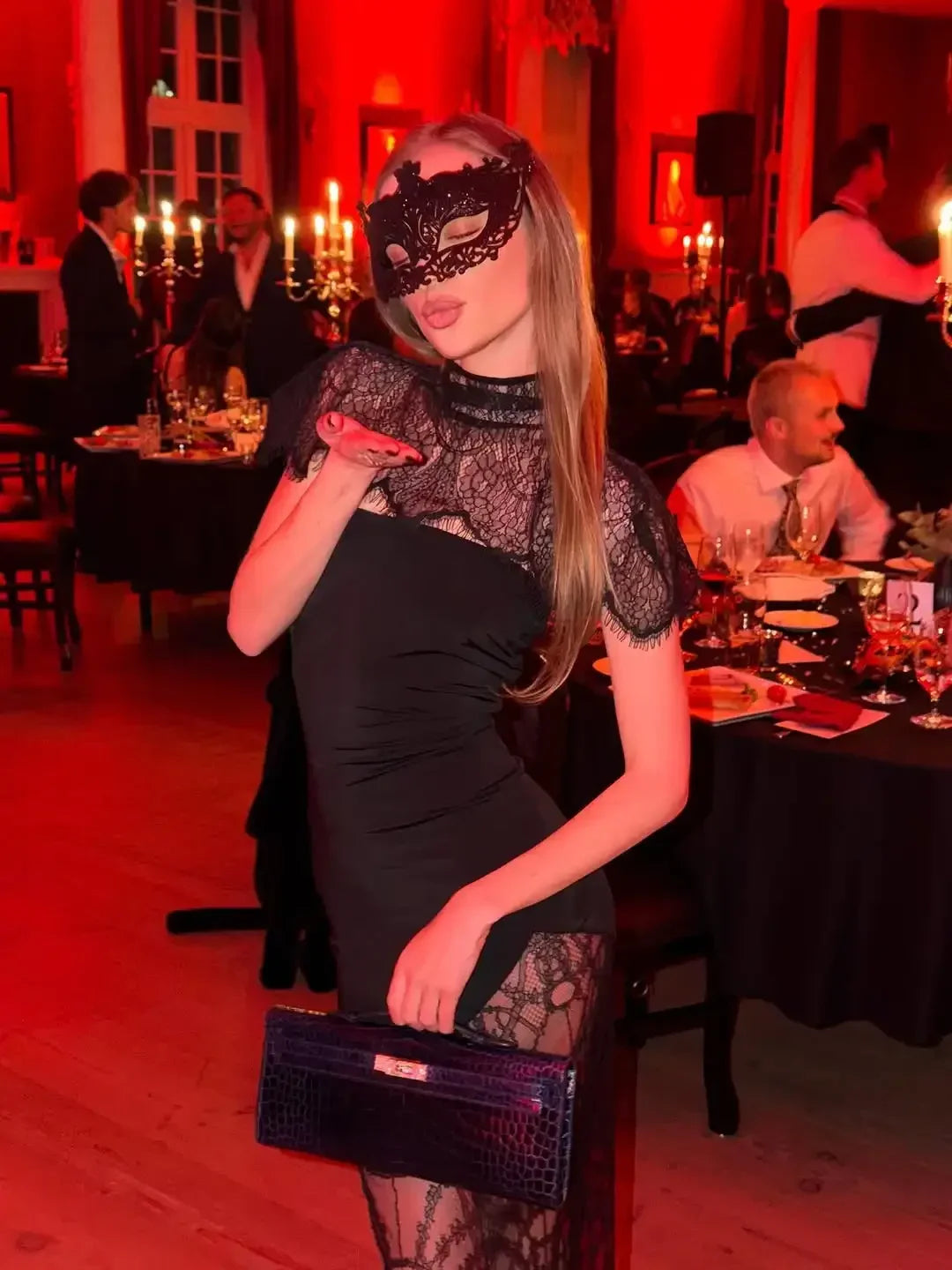 Sexy Lace Shawl Patchwork Strapless Dress Women Sleeveless Waist Cinched Split Pleated Slim Dresses Lady Evening Party Robe 2026